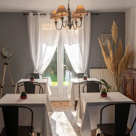 Nocleg ze śniadaniem D Hotes Les Papillons Évron