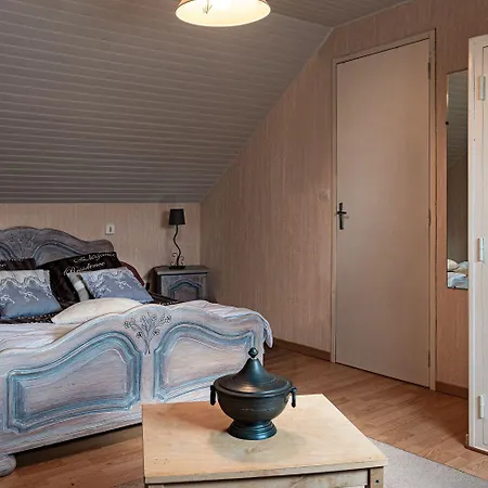 D Hotes Les Papillons Nocleg ze śniadaniem Évron