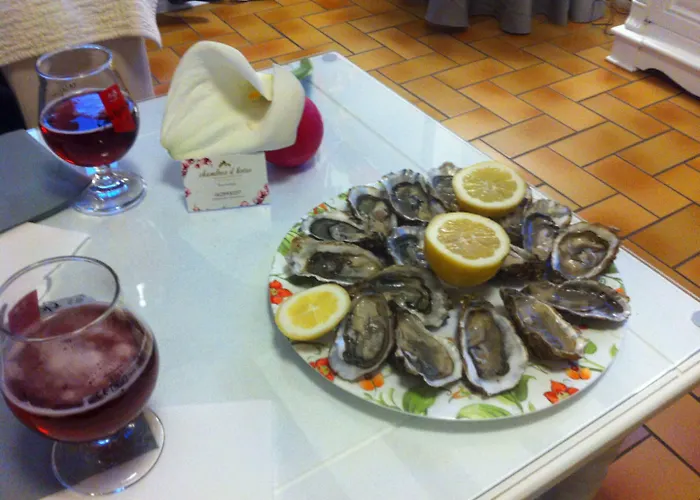 D Hotes Les Papillons Frühstückspension Évron